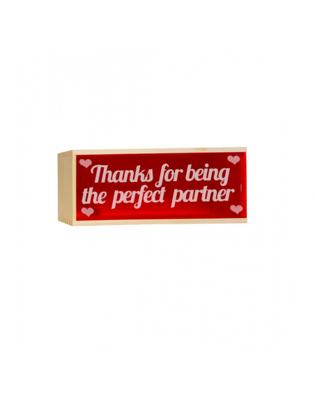 Personalized Wooden Wine Boxes with Plexiglass Surface