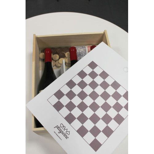 WOODEN WINE BOX - GAME OF CHECKERS